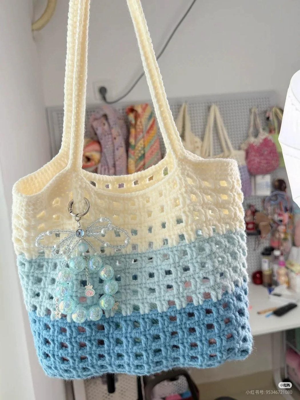seaside-granny-tote